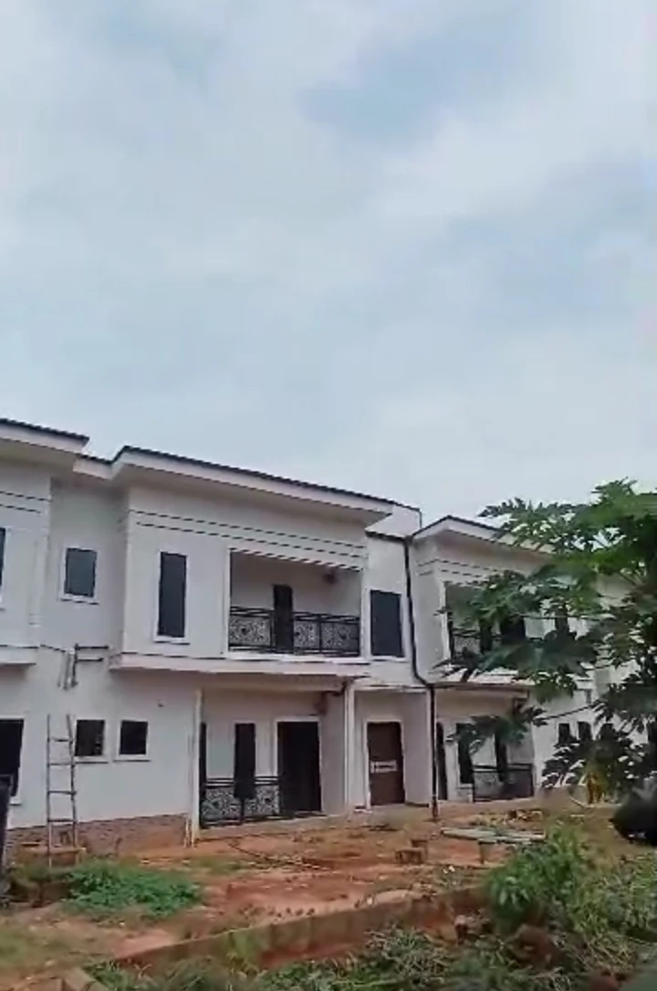 3 Bedroom Flat for Sale in Amagba GRA close to the road, Edo cover picture