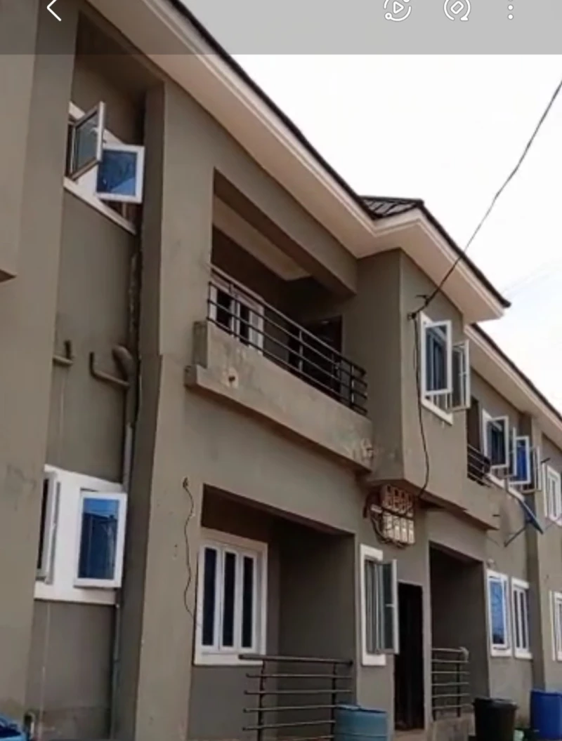 3 Bedroom Flat for Sale in Independence Layout phase 2 behind Romchi filling station, Enugu