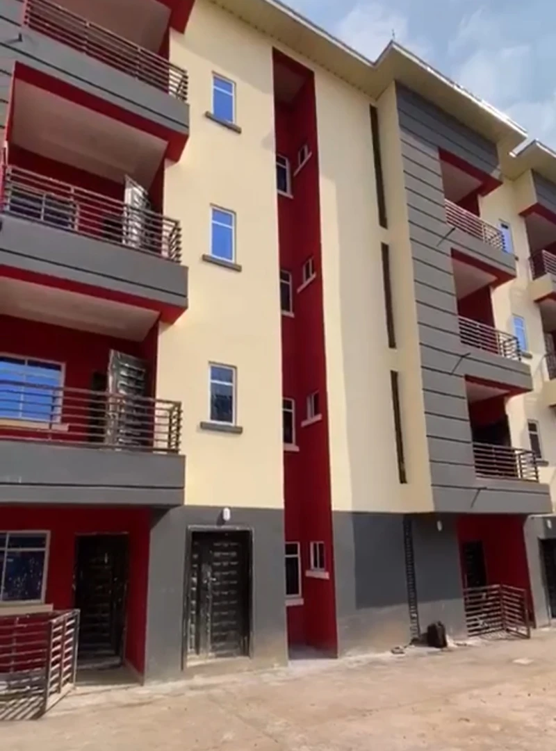2 Bedroom Flat for Rent in Agbani road by one day, Enugu cover picture