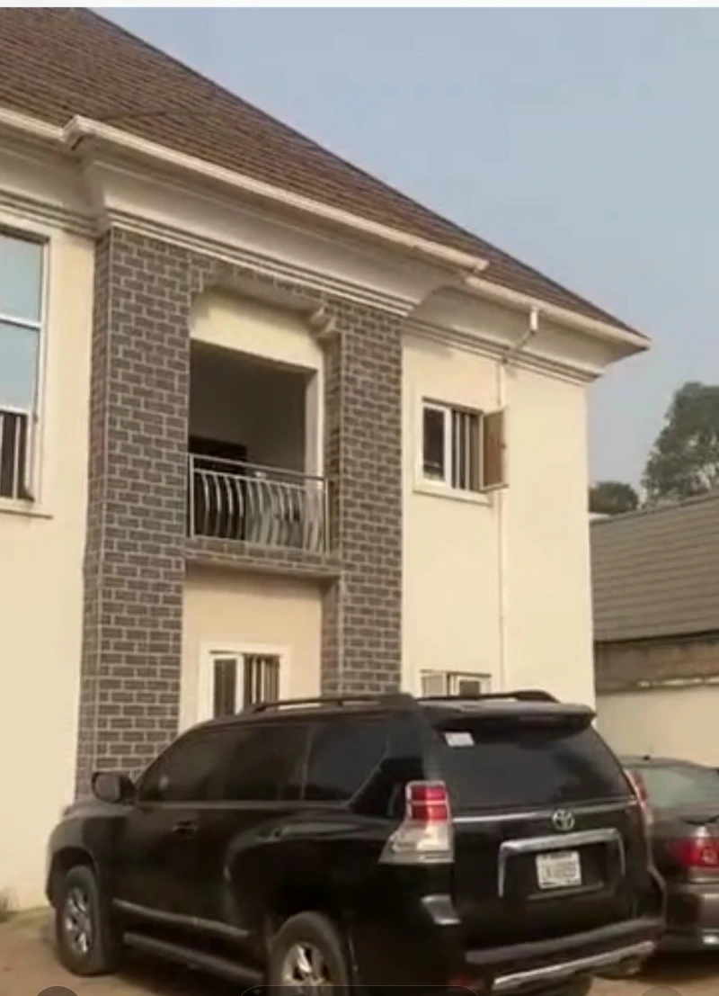 Duplex for Sale in Golf Estate, Enugu cover picture