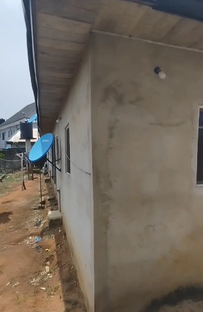 2 Bedroom Flat for Sale in Izu - Eneka Rumuapu, Rukpokwu Obio / Akpo LGA, Rivers - Image 2