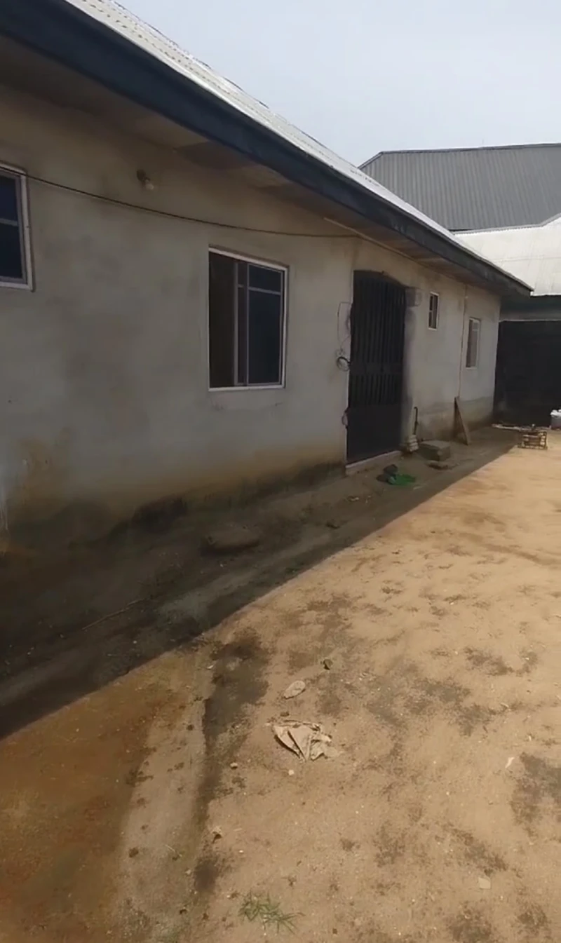 2 Bedroom Flat for Sale in Izu - Eneka Rumuapu, Rukpokwu Obio / Akpo LGA, Rivers cover picture