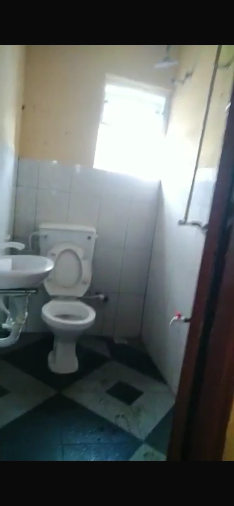 1 Bedroom Flat for Rent in Ishiuzo ebgu, Imo