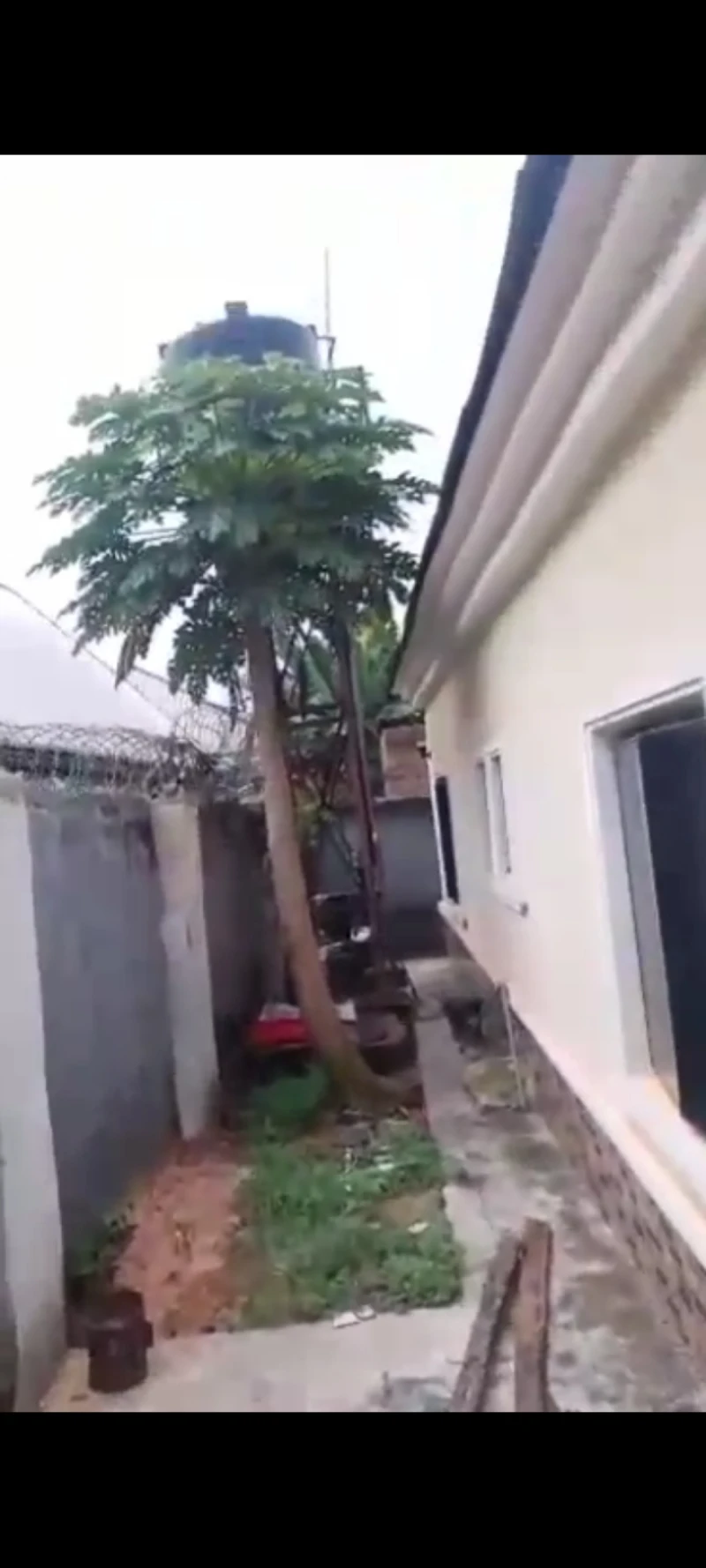 3 Bedroom Flat for Sale in Okpanam, Delta - Image 2