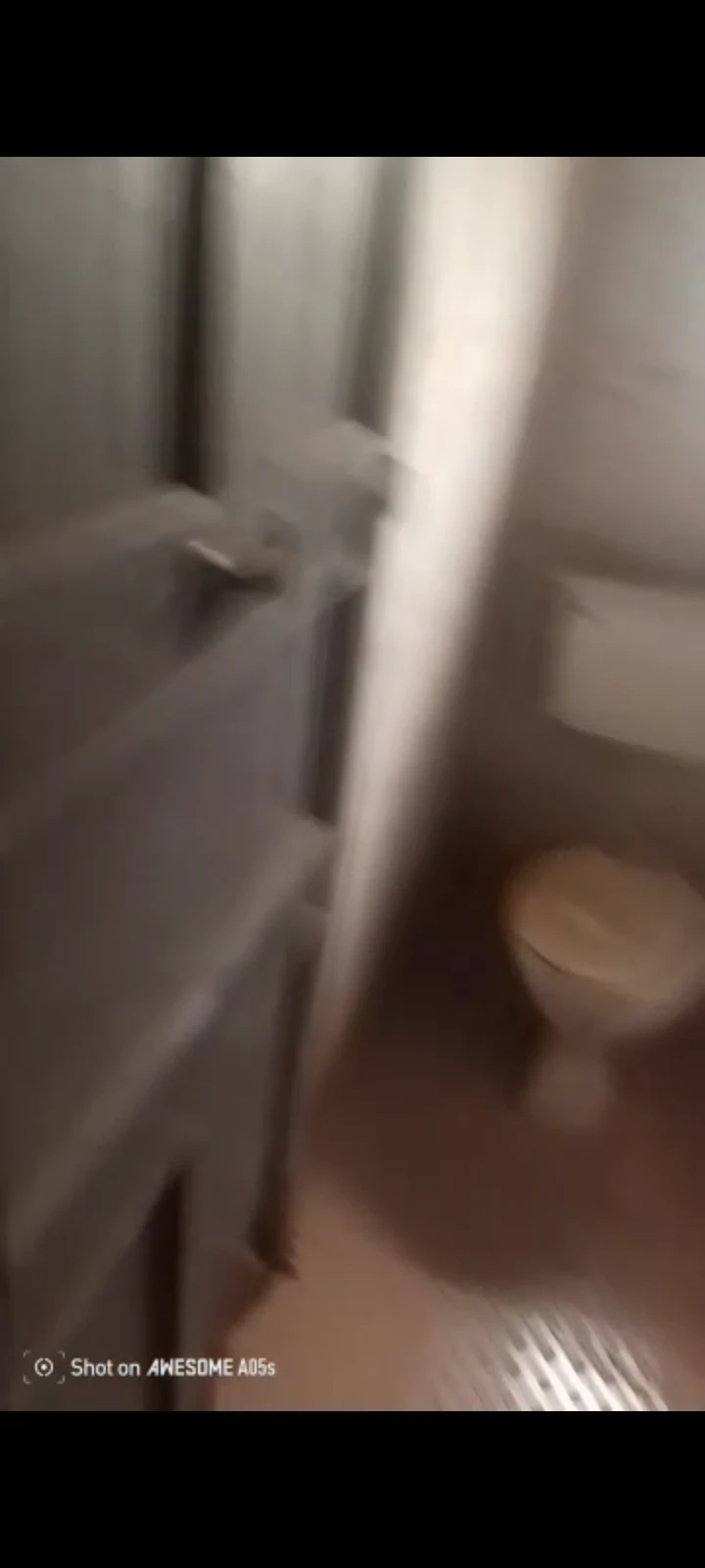 3 Bedroom Flat for Rent in Ezenei, Delta - Image 2