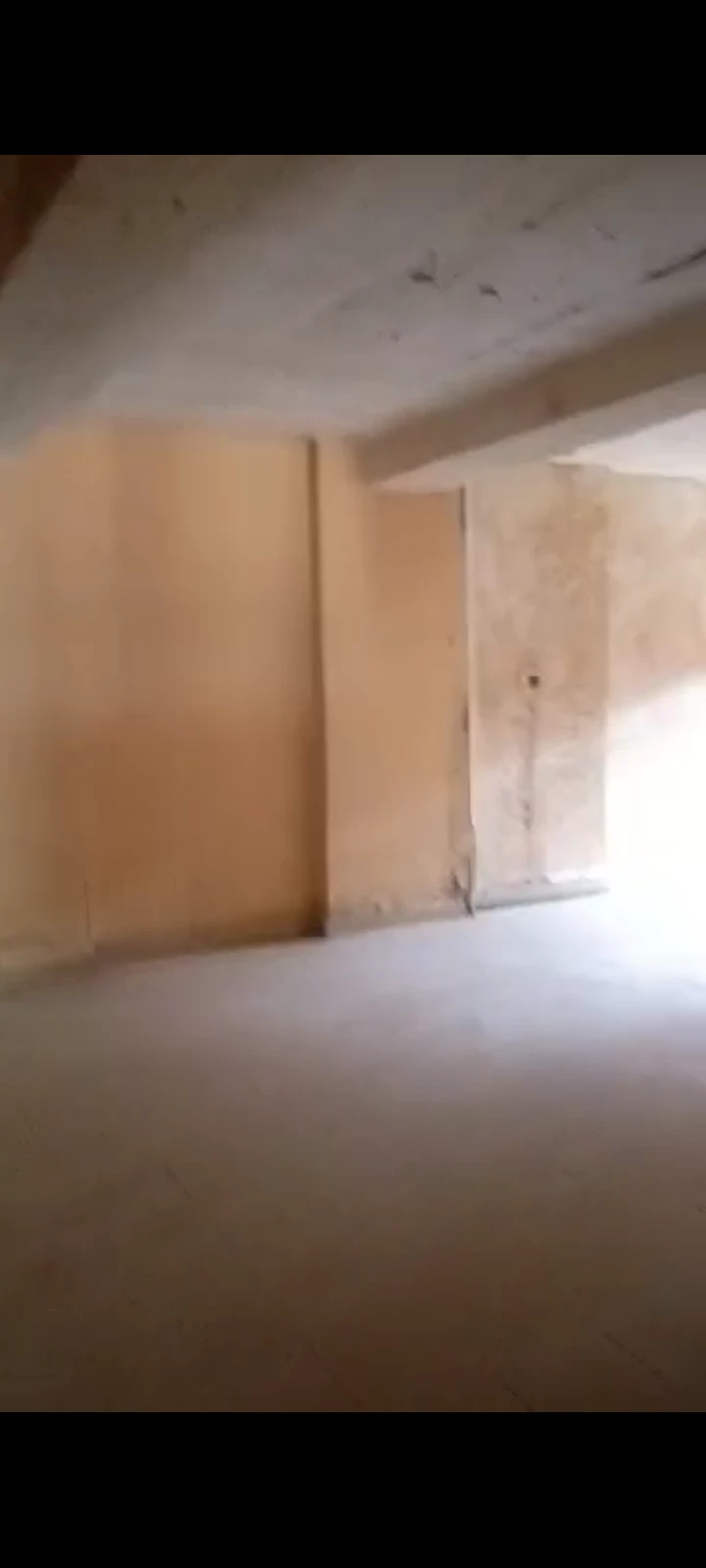 Store for Rent in Nnebisi road, Delta - Image 4