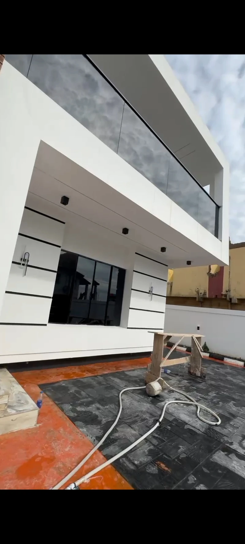 Duplex for Sale in Okpanam Road, Delta - Image 1