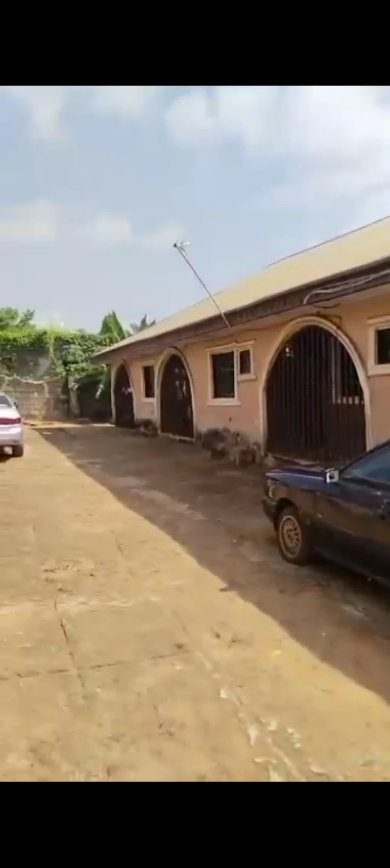 3 Bedroom Flat for Sale in Airport View, Delta - Image 1