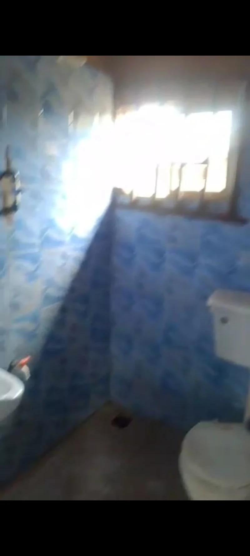 SelfContain for Rent in Across former deputy, Delta - Image 3