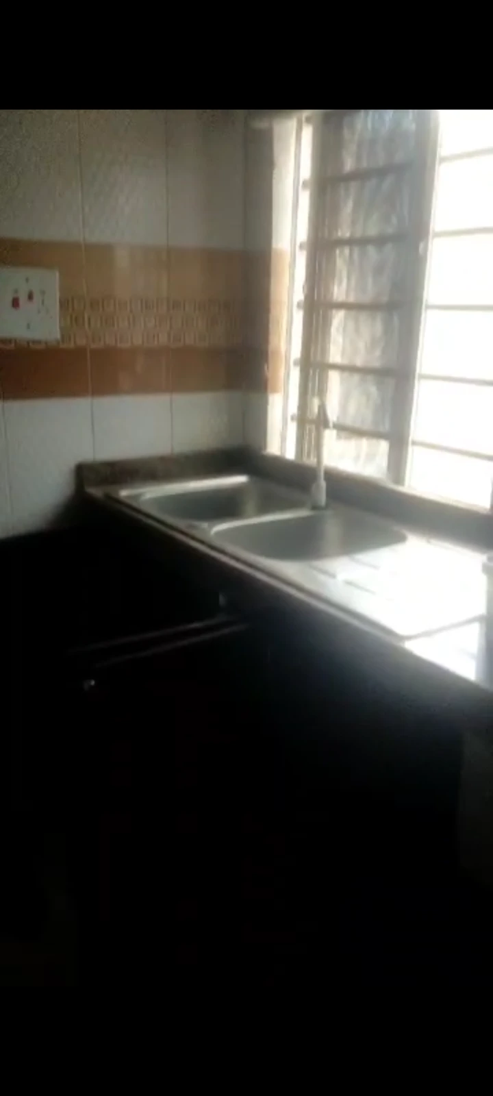 2 Bedroom Flat for Rent in Bypass, Delta - Image 3