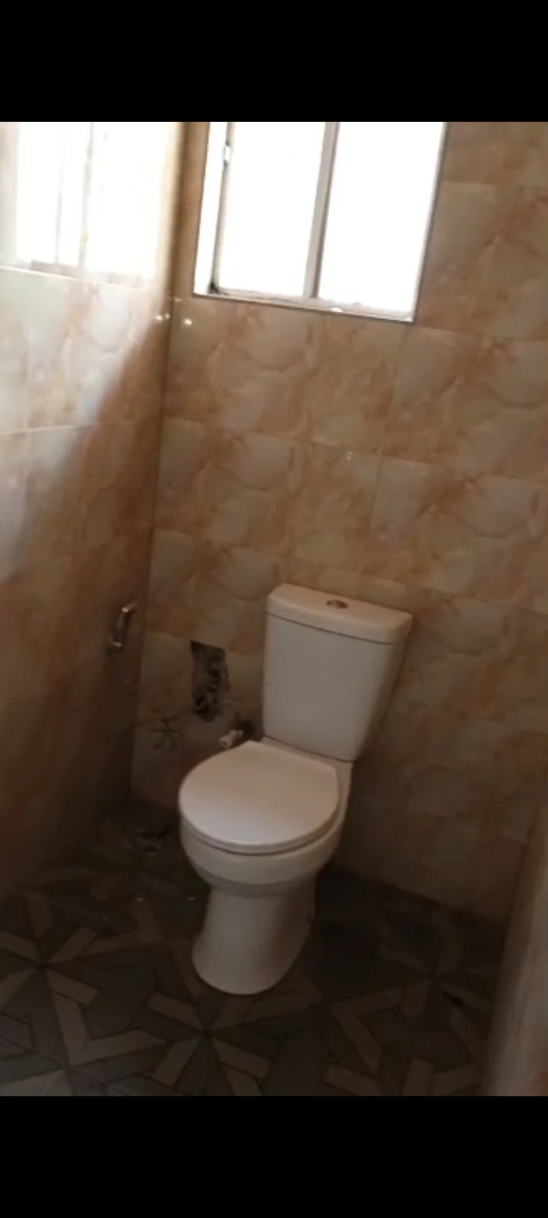 1 Bedroom Flat for Rent in Behind NNPC, Delta - Image 2