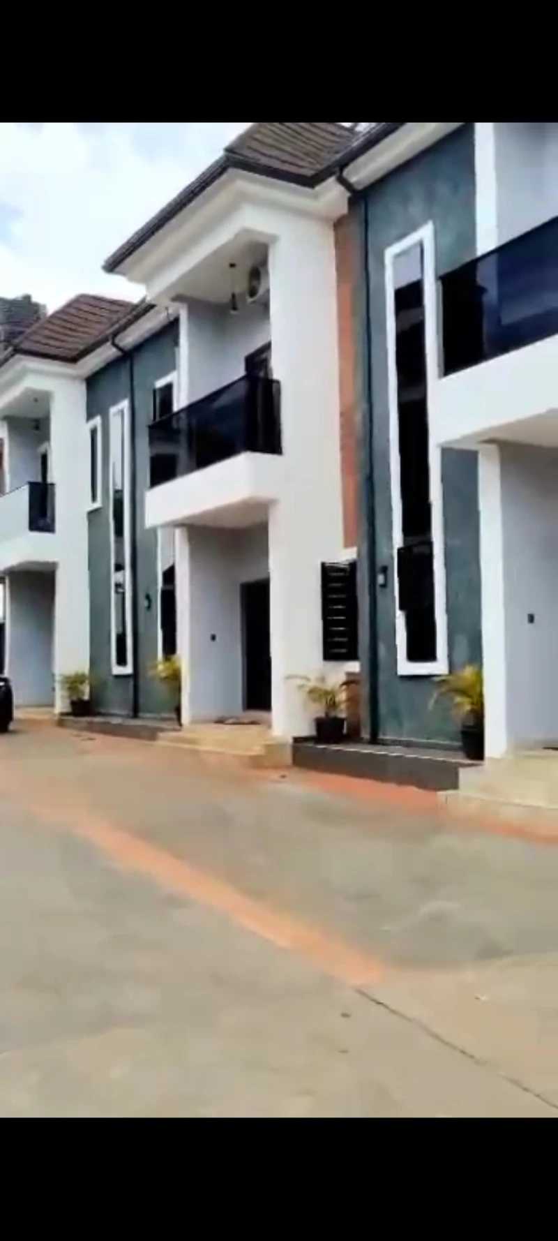 Duplex for Sale in Commissioner, Delta - Image 2