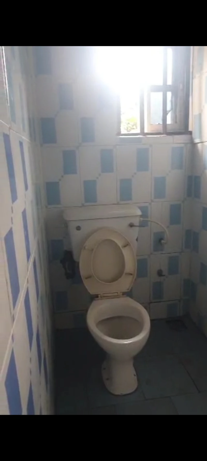 3 Bedroom Flat for Rent in Former deputy, Delta - Image 2