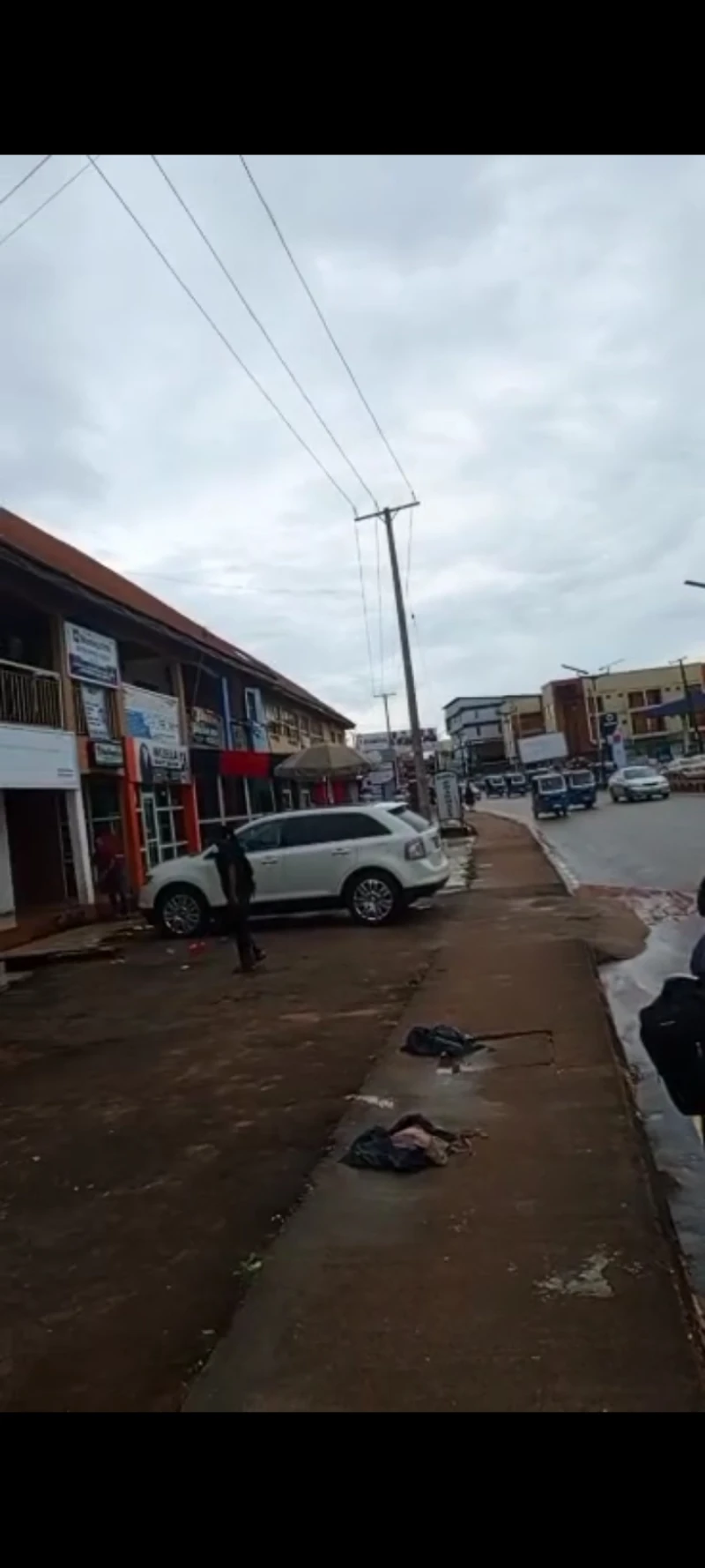 Plaza for Sale in Okpanam road, Delta - Image 2