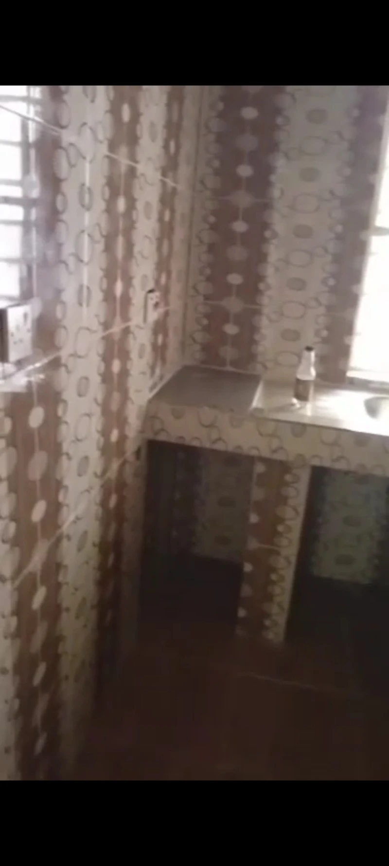 1 Bedroom Flat for Rent in DLA, Delta - Image 2