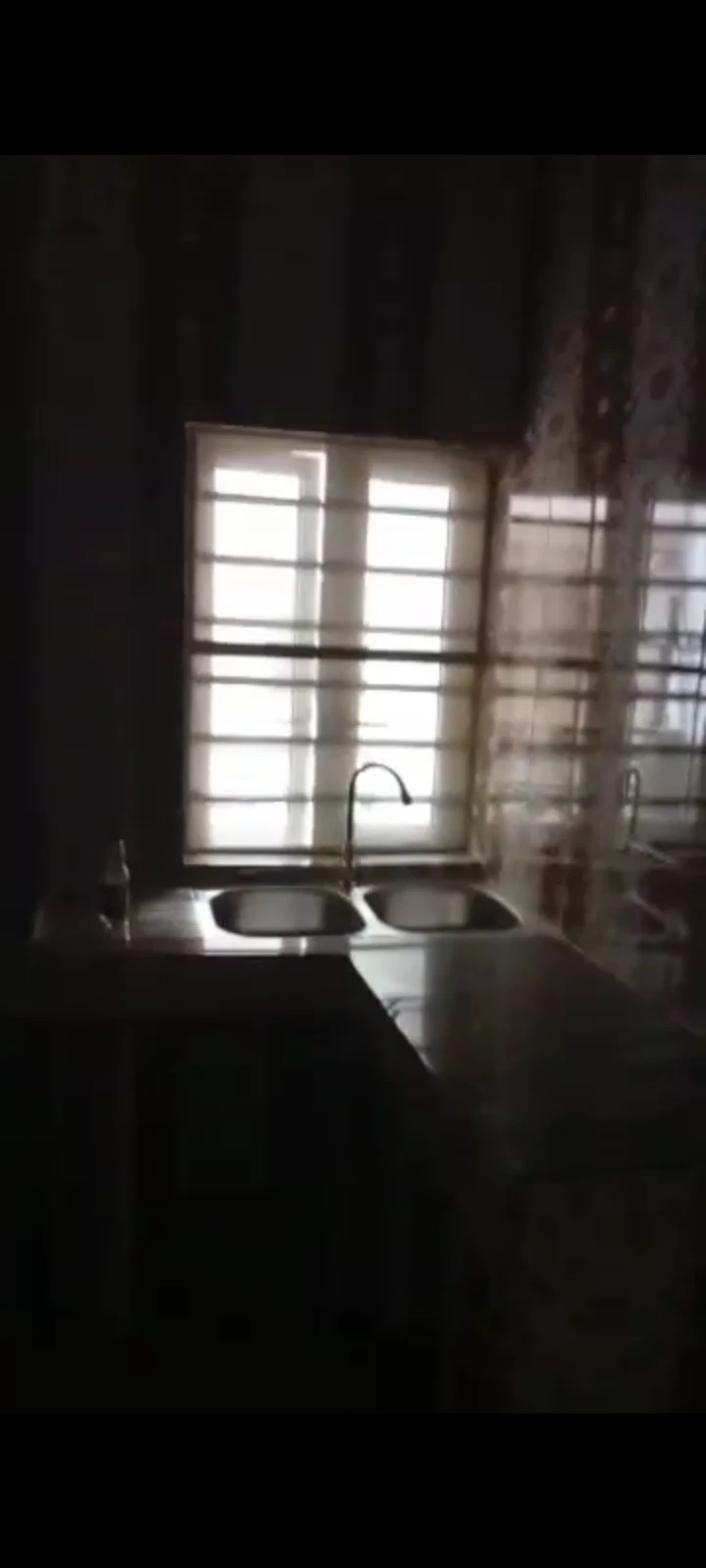 1 Bedroom Flat for Rent in DLA, Delta - Image 3