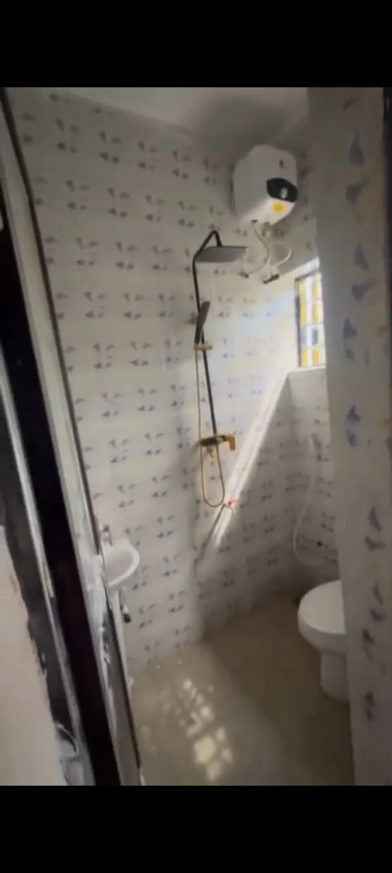 2 Bedroom Flat for Rent in Across Okpanam City gate, Delta - Image 3