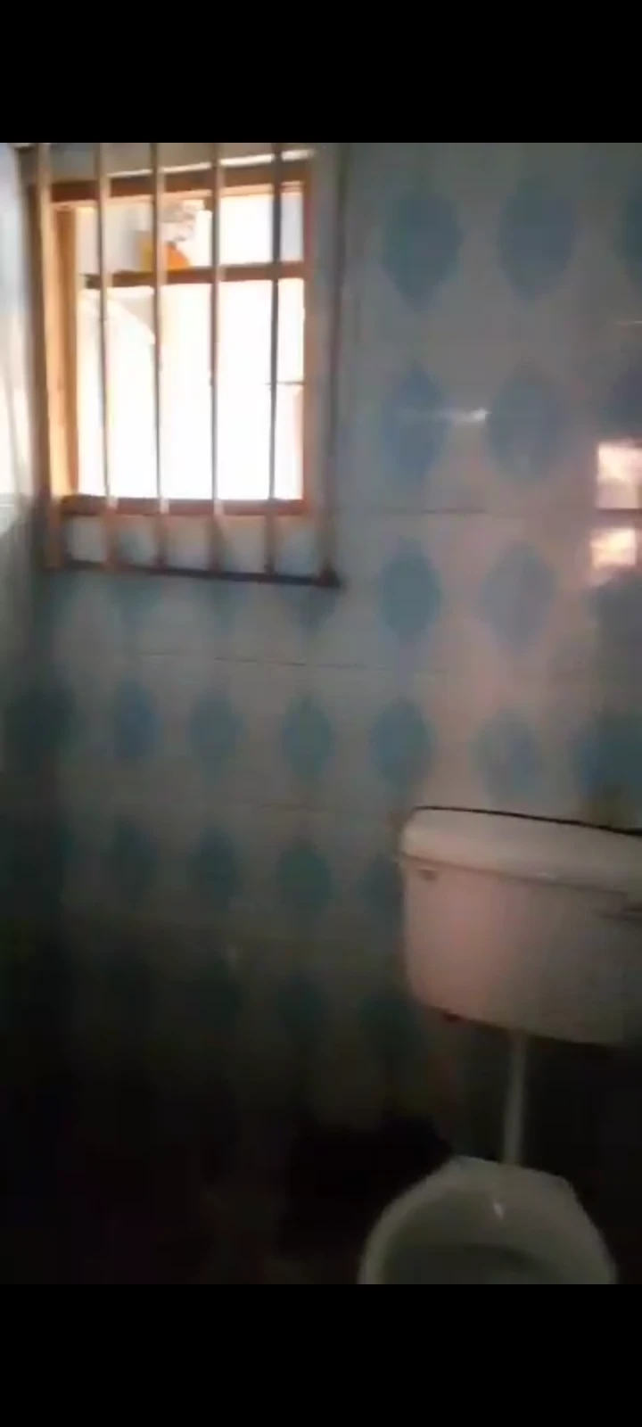 1 Bedroom Flat for Rent in Former deputy, Delta - Image 2