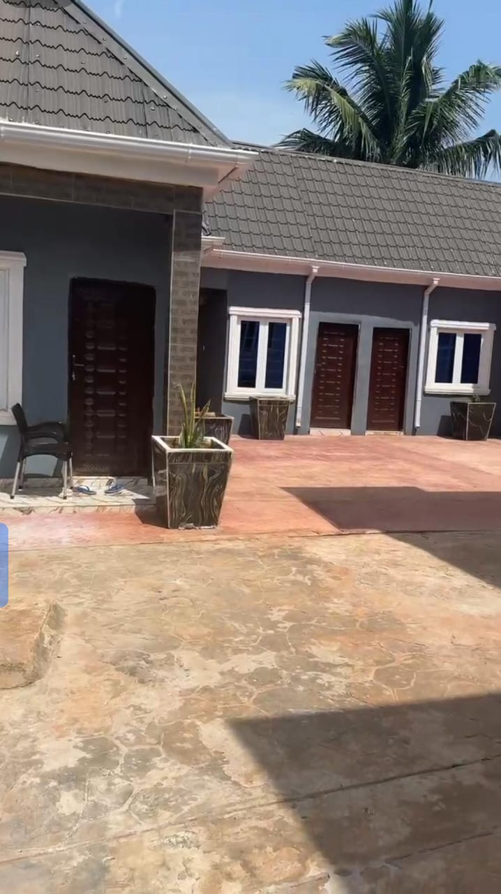 Duplex for Sale in Oduke, Delta - Image 1