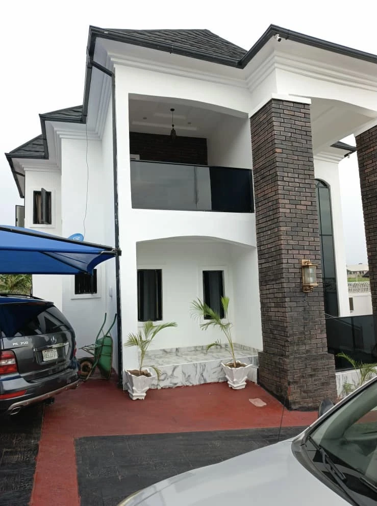 Duplex for Sale in Last Redeem, Delta - Image 1