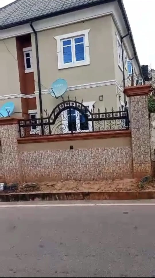 2 Bedroom Flat for Sale in Nnebisi road, Delta - Image 1