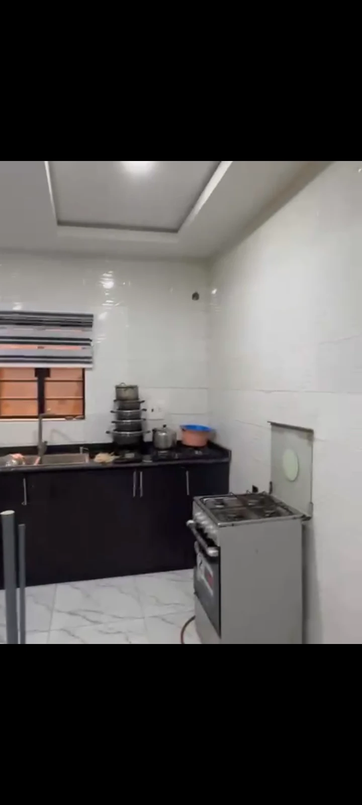 3 Bedroom Flat for Sale in Okpanam city gate, Delta - Image 2