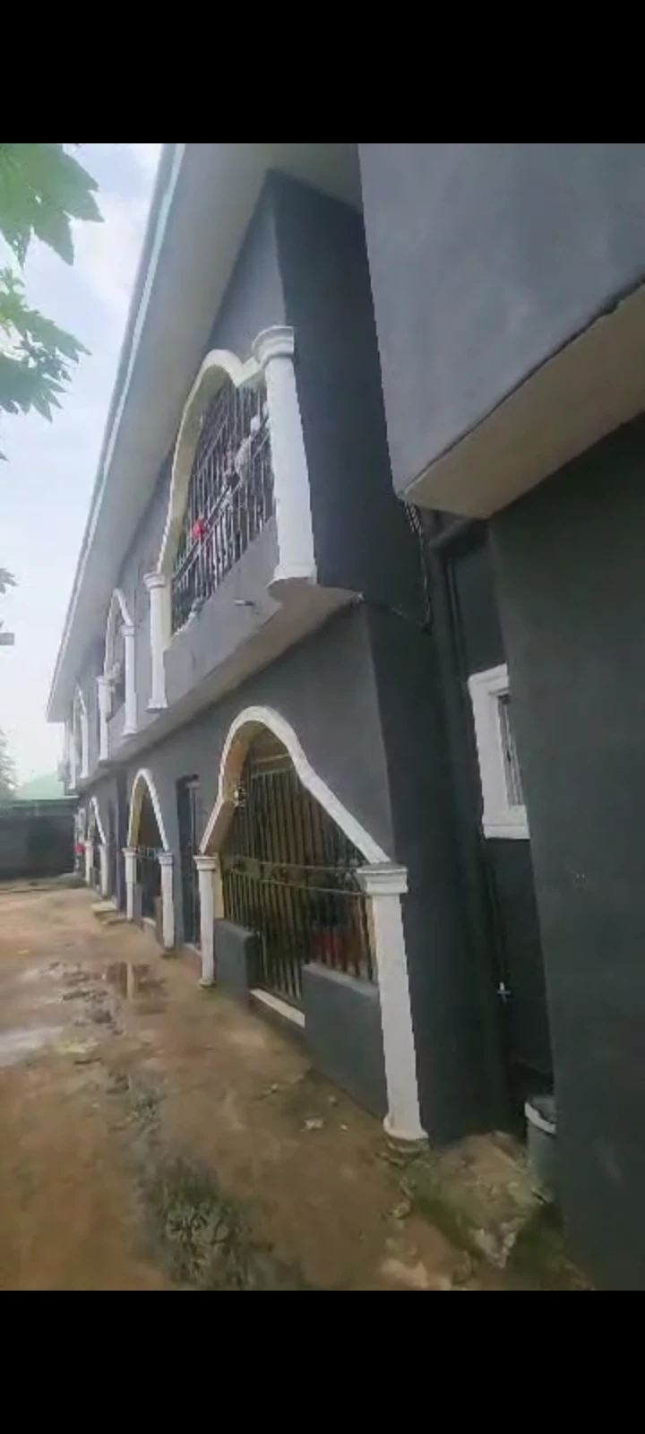 2 Bedroom Flat for Sale in Summit, Delta cover picture