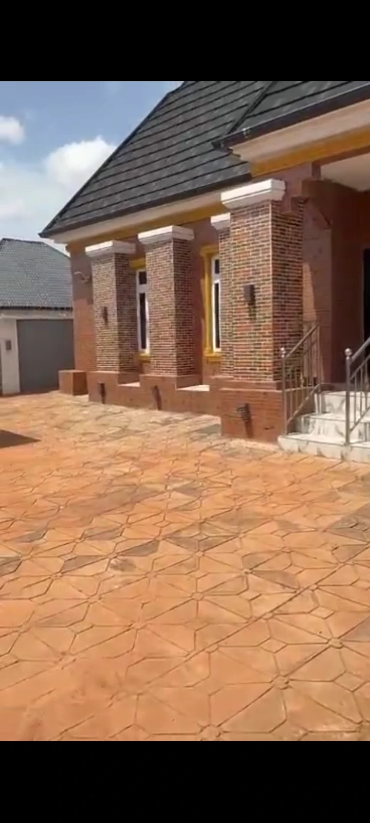 Bungalow for Sale in Amachai, Delta cover picture