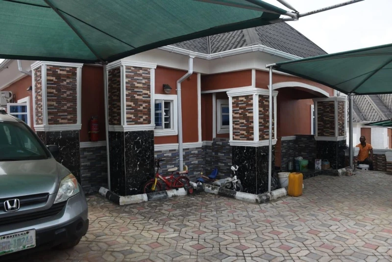 Bungalow for Sale in Obinze by Port Harcourt Express Road after Obinze Barracks, Imo cover picture