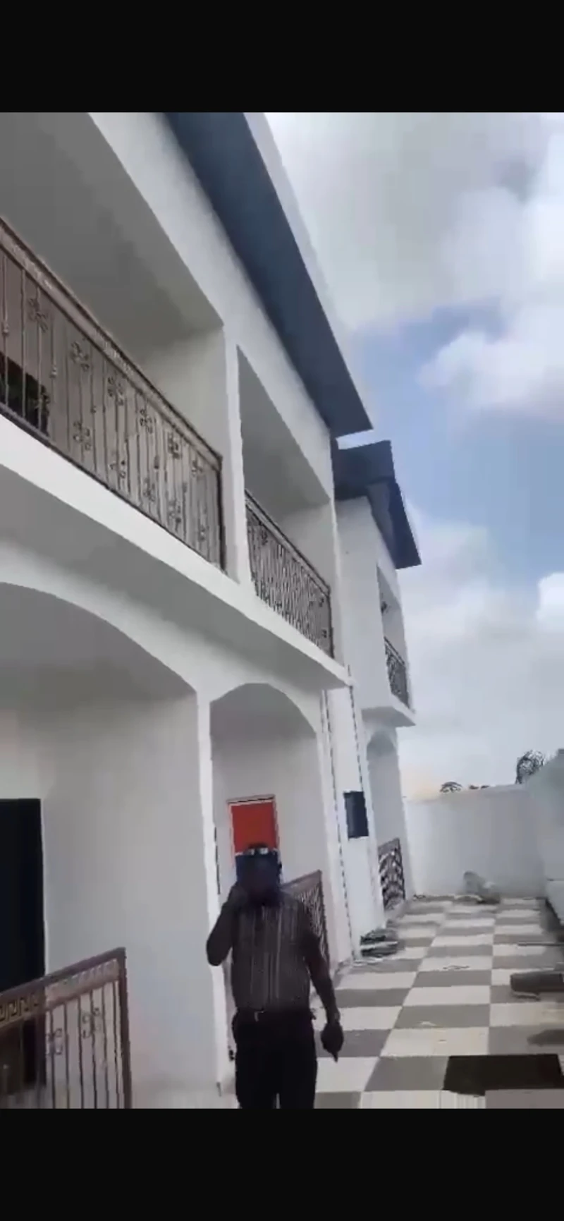 Duplex for Rent in Nwawolor Okpanam, Delta - Image 2