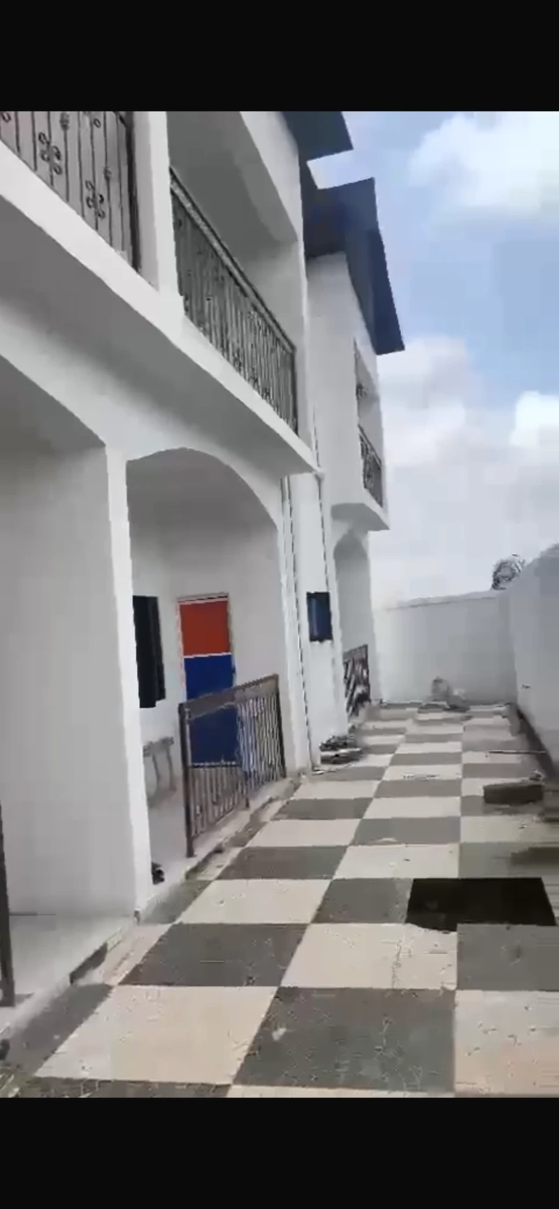 Duplex for Rent in Nwawolor Okpanam, Delta cover picture