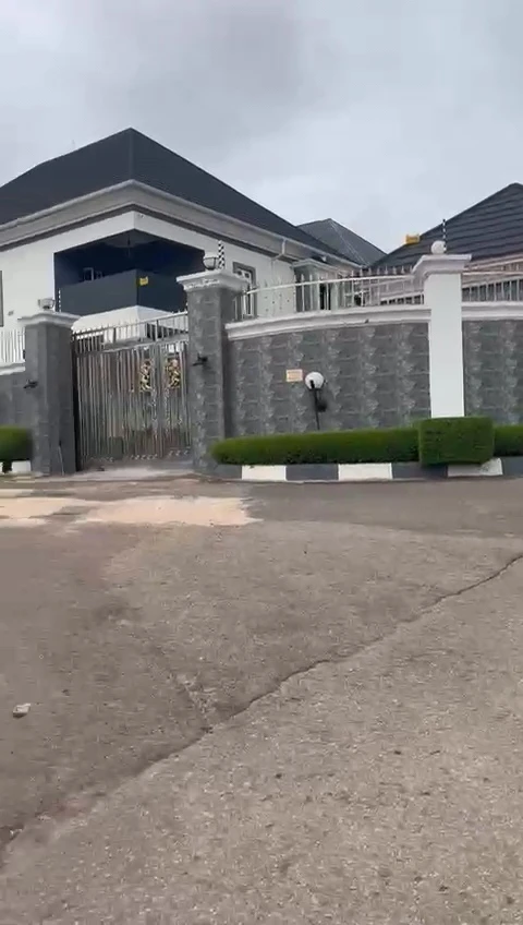 Land for Sale in Golf estate, Enugu - Image 6