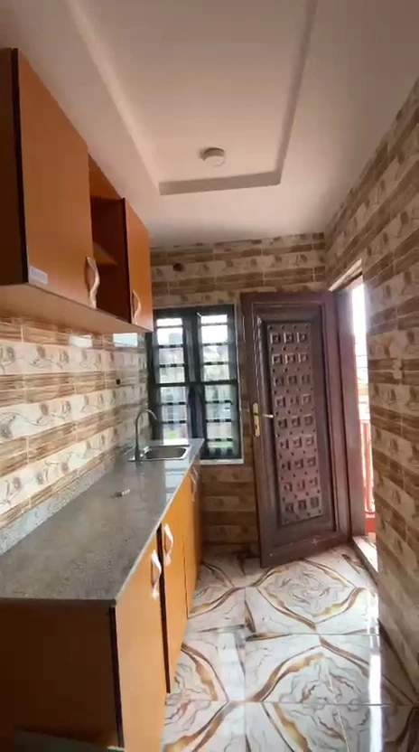 2 Bedroom Flat for Rent in PREMIER LAYOUT, Enugu - Image 3