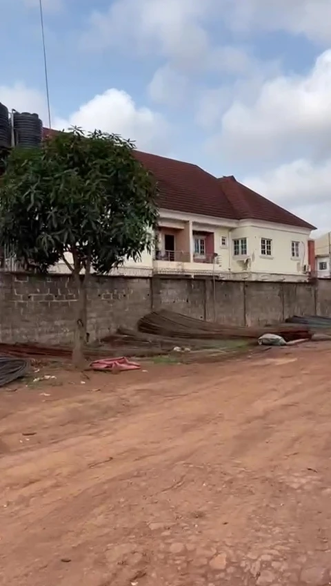 Duplex for Sale in Independence layout, Enugu - Image 2