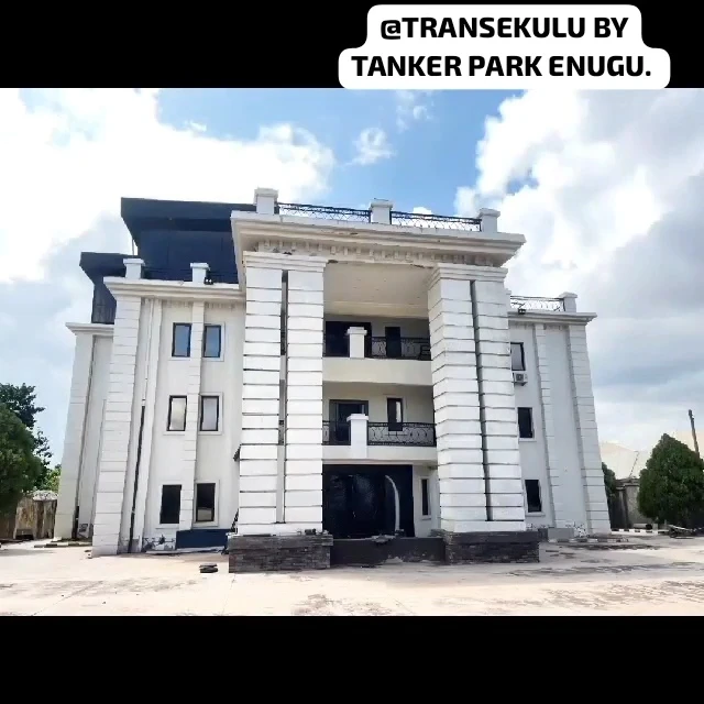 Mansion for Sale in Transekulu, Enugu - Image 2