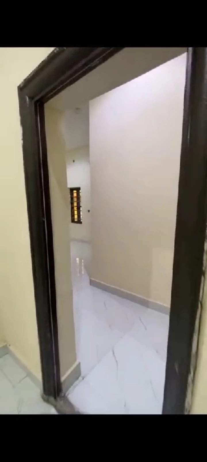 Three bedroom flat for Rent in Thinker Corner, Enugu - Image 4