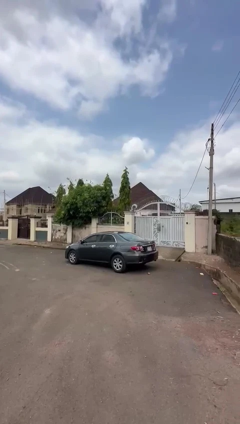 Land for Sale in Thinkers Corner, Enugu - Image 4