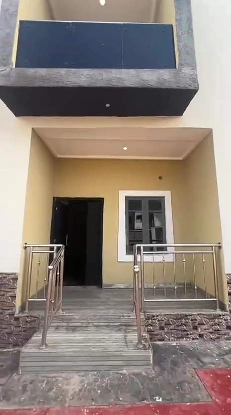 Duplex for Sale in Ogui road, Enugu cover picture