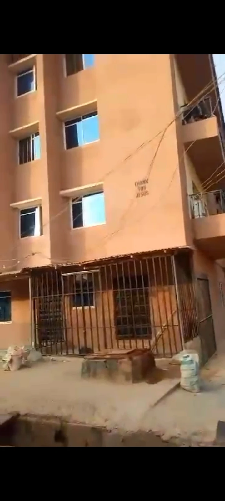 3 Bedroom Flat for Sale in Achara Layout, Rivers