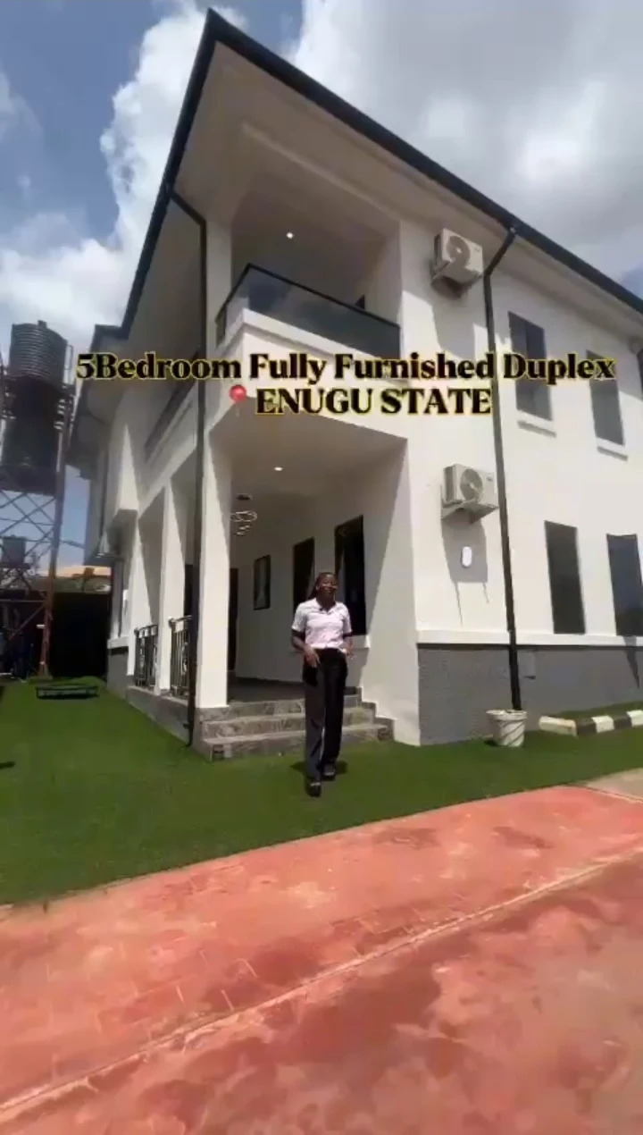 Duplex for Sale in THINKERS CORNER, Enugu cover picture