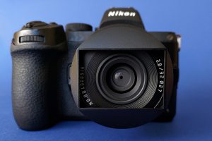 TTArtisan 32mm F 2.8 Autofocus podpięty do aparatu Nikon Z5