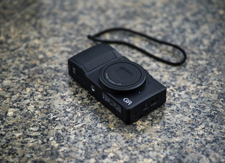 Ricoh GR II w 2023 roku – mały, a cieszy