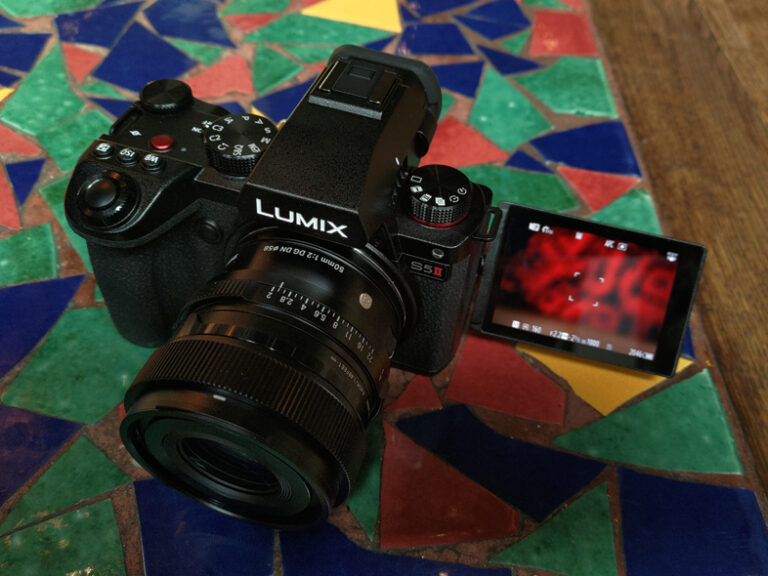 Sigma 50mm F2 DG DN Contemporary + Panasonic Lumix S1R