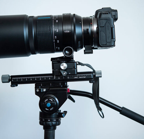Zestaw: Obiektyw IRIX 150mm F2.8 Macro 1:1 (Canon EF i Nikon F) z szyną IRIX macro 180mm