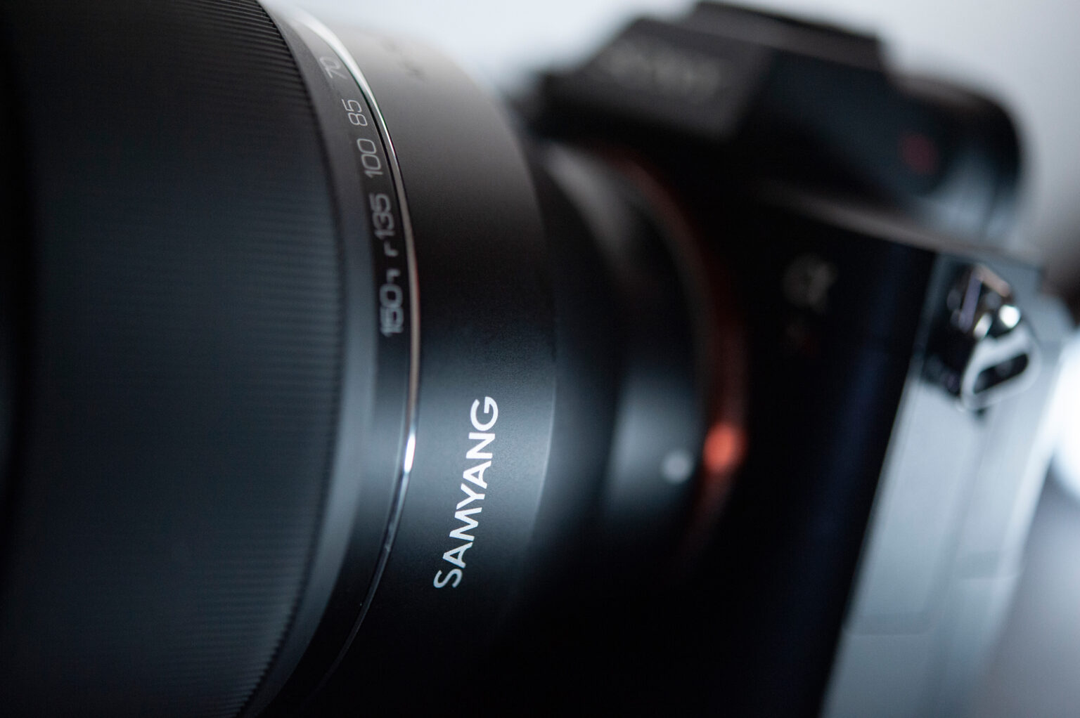 Prezentujemy zdjęcia obiektywu Samyang AF 35-150mm F2-2.8 FE w asyście używanego bezlusterkowca Sony A7R III