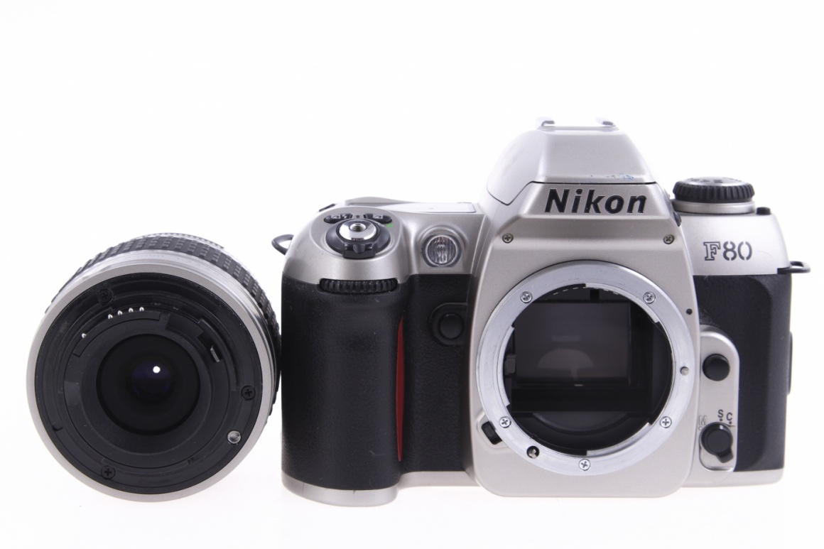 5 analogowych aparatów małoobrazkowych Nikon-F80