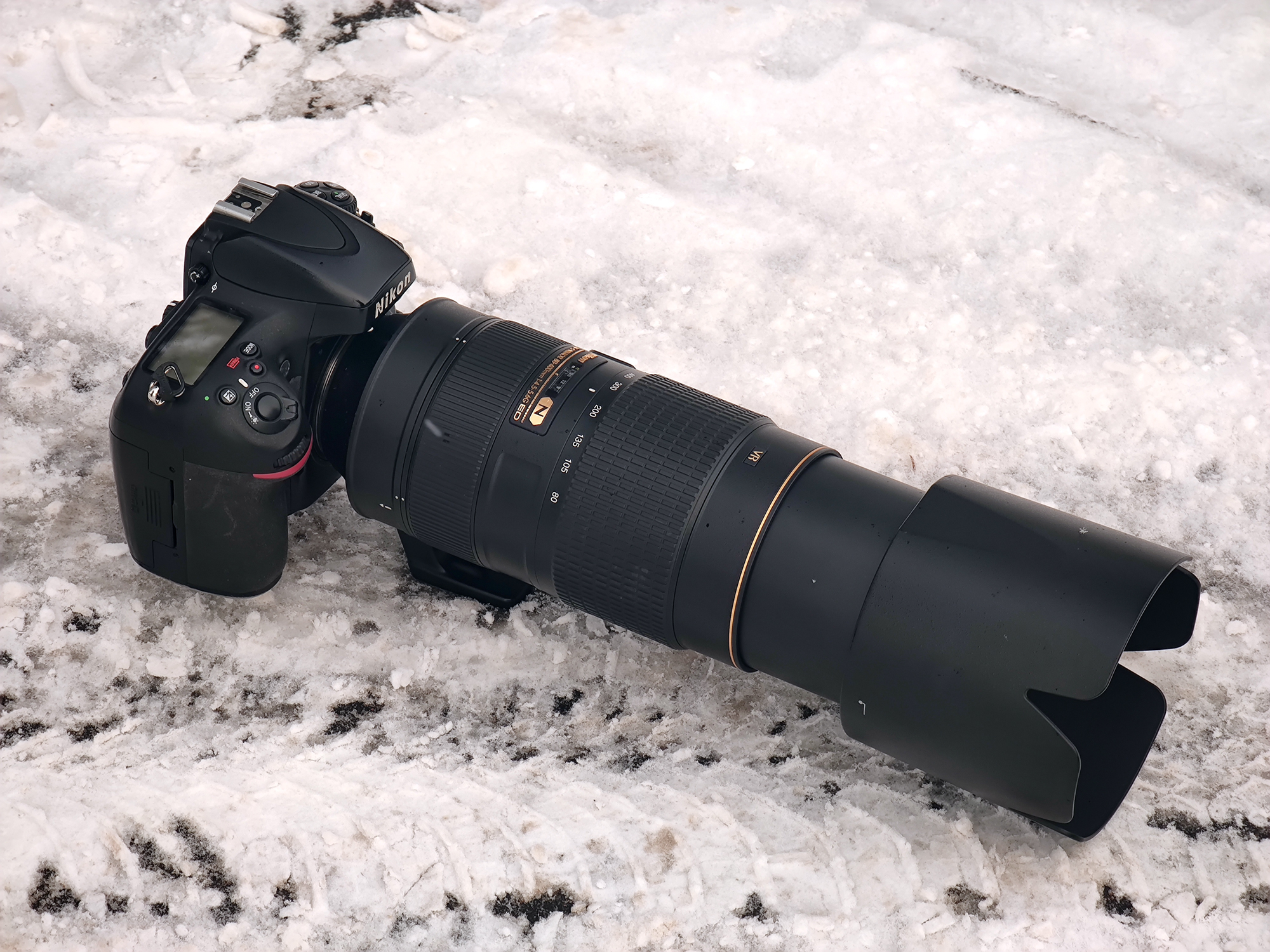 12 letni Nikon D800 z obiektywem Nikkor 80-400mm F4.5-5.6 G AF-S ED VR Nano II