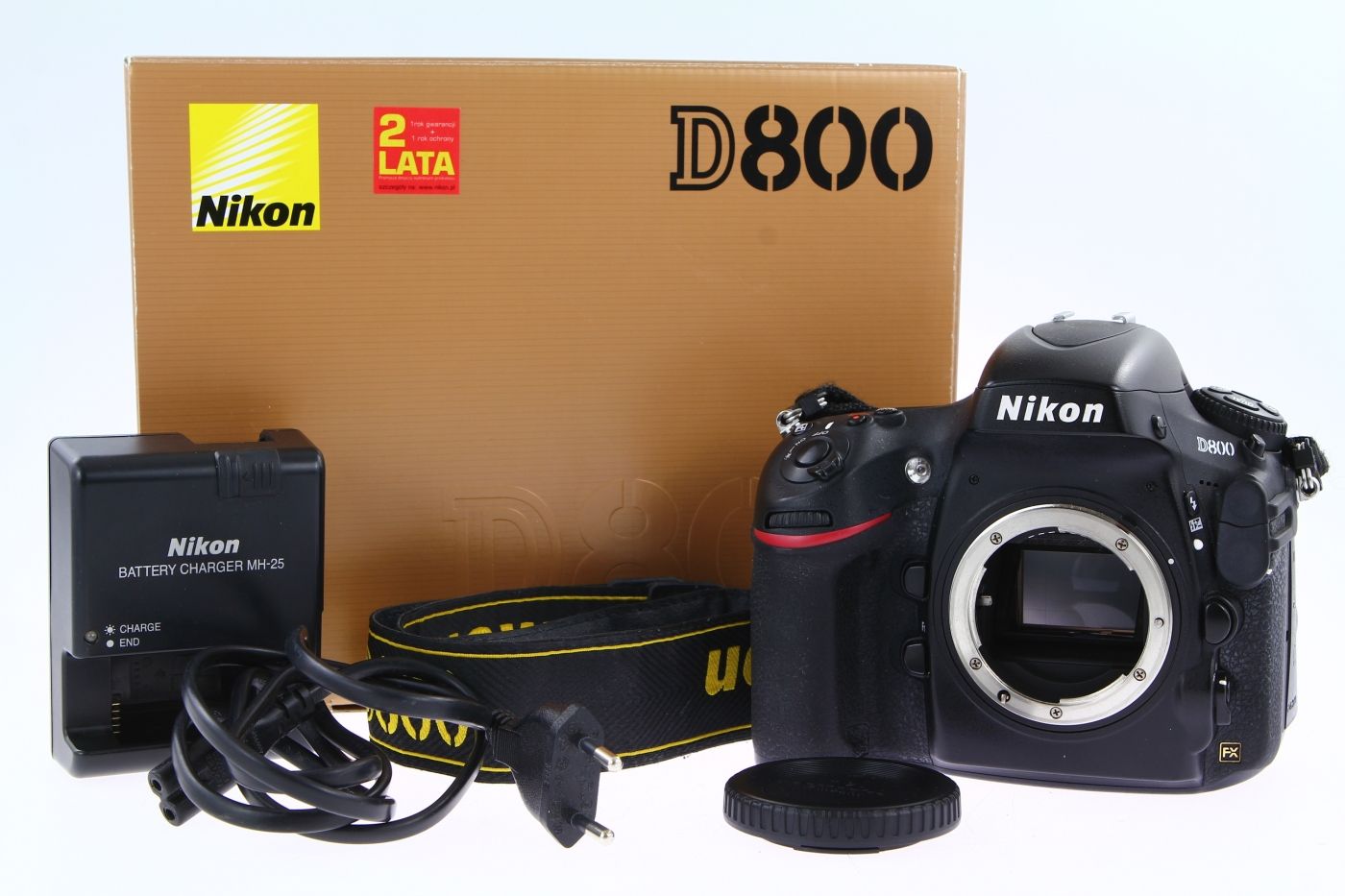 Lustrzanka cyfrowa kontra bezlusterkowiec Nikon D800
