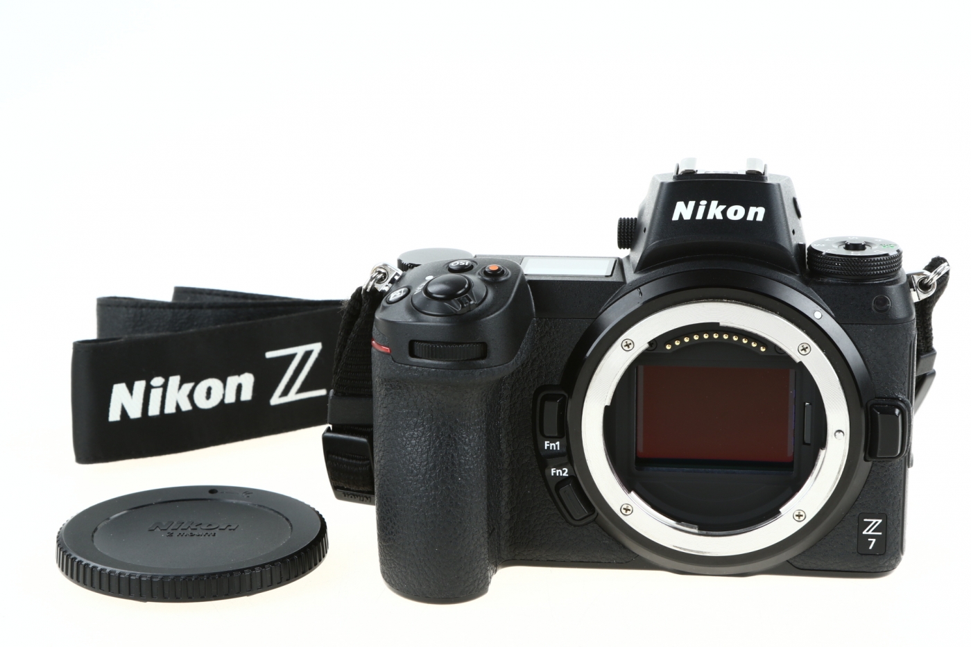 Lustrzanka cyfrowa kontra bezlusterkowiec Nikon Z7