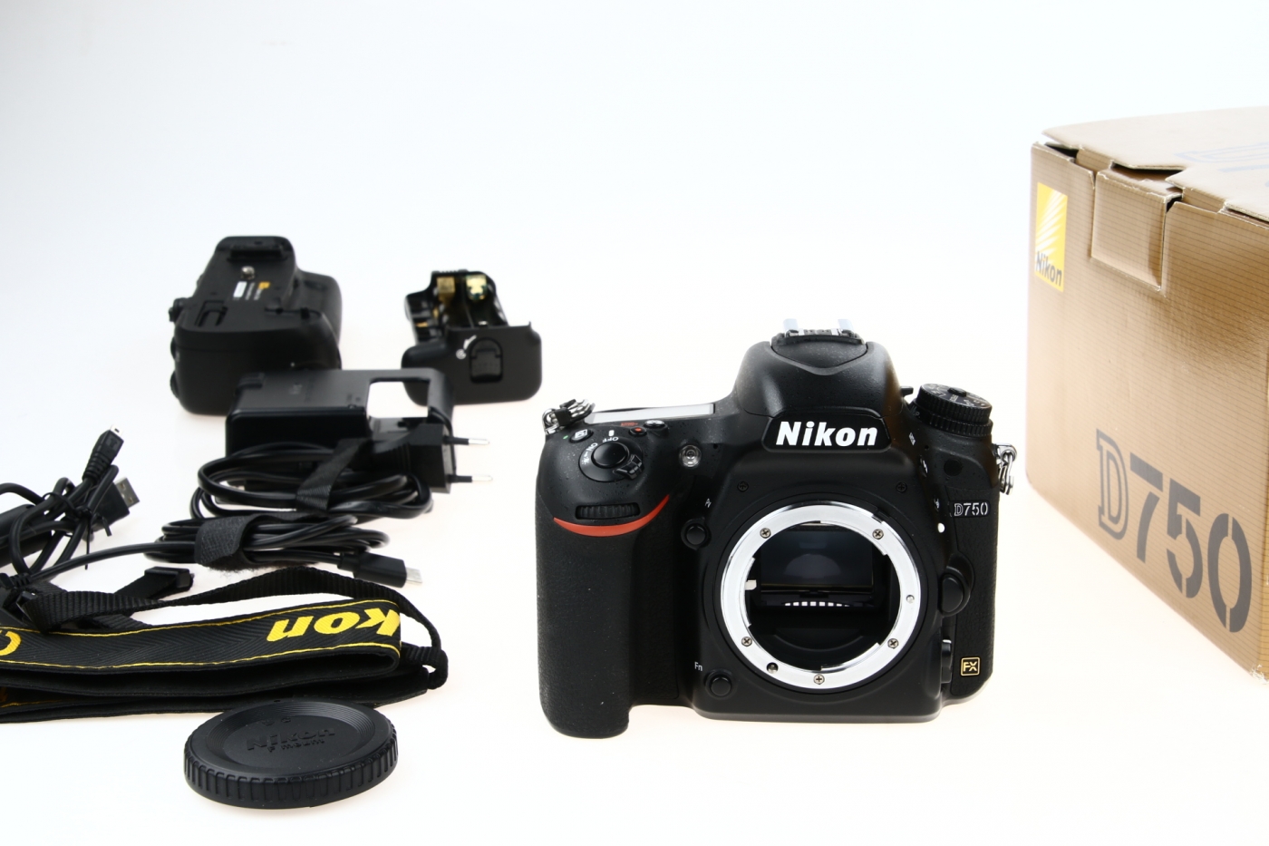 Lustrzanka cyfrowa kontra bezlusterkowiec Nikon D750
